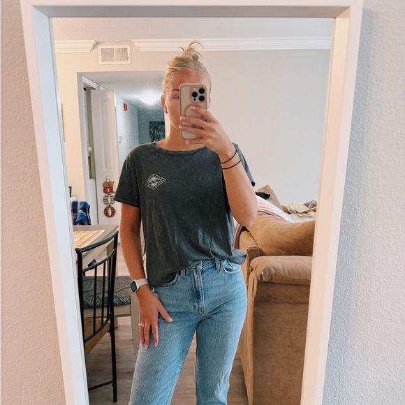 Billabong Charcoal Short Sleeve Tee - Picture 1 of 6